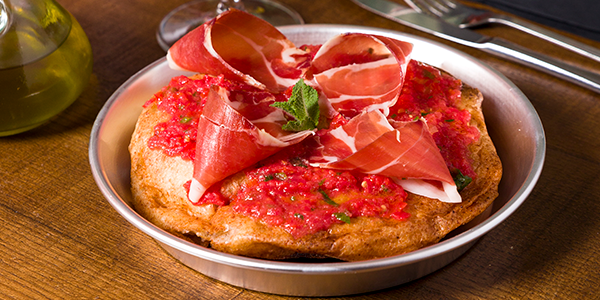 pizza con prociutto crudo